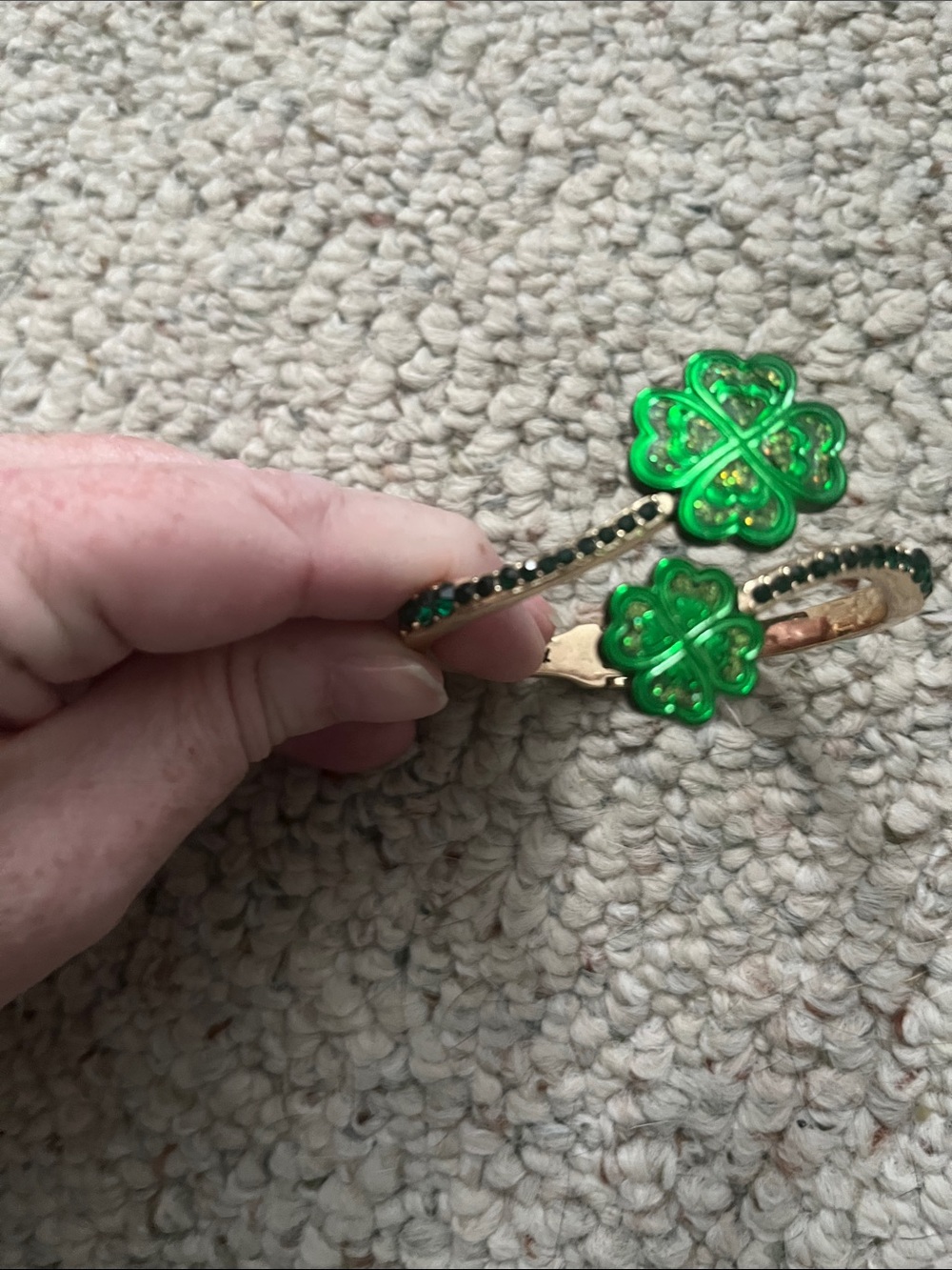 Betsey Johnson Gold Tone Bracelet with Green Clover Accents - Picture 3 of 3